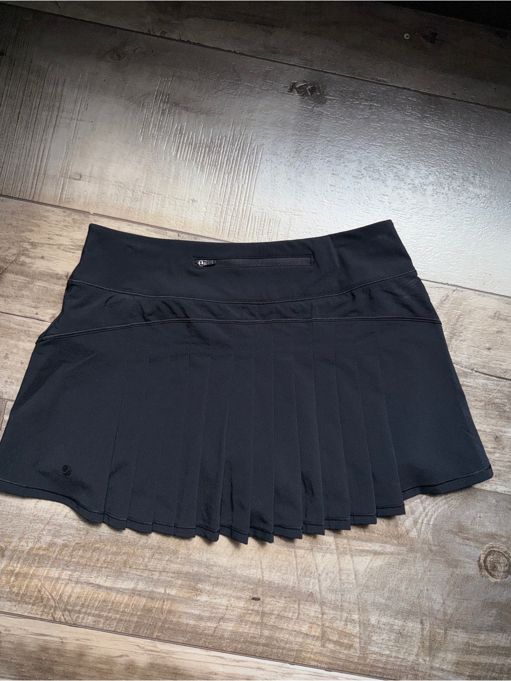 CRZ YOGA Black Pleated Athletic Skort with Zip Pocket